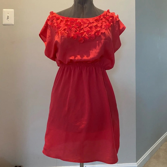 Women’s Coral Dress with flower accents - Picture 2 of 2
